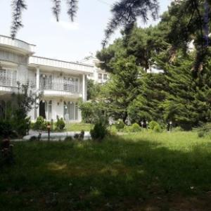 مرکز توانبخشی و نگهداری سالمندان یارین