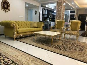 مبلمان چستر کلاسیک